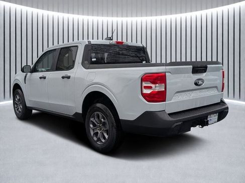 New 2025 Ford Maverick XLT w/ XLT Luxury Package FWD image 7