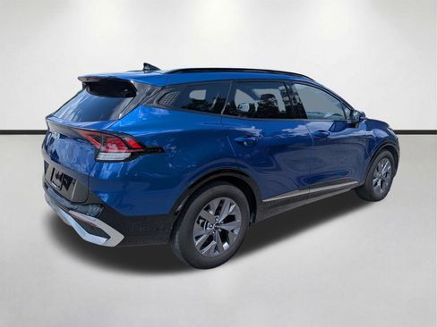 Used 2025 Kia Sportage SX image 4