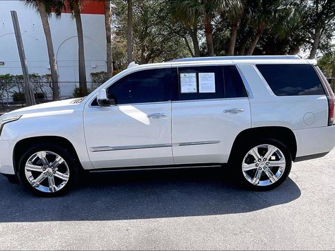Used 2015 Cadillac Escalade Premium AWD/4WD image 31