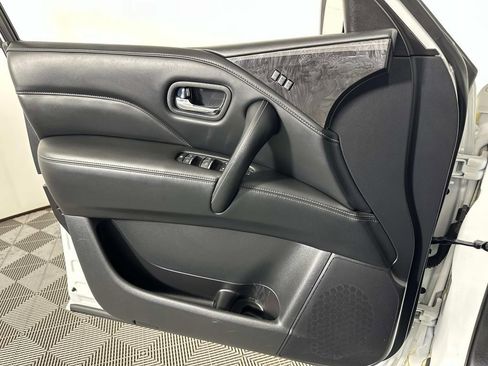 Used 2024 INFINITI QX80 Luxe image 25