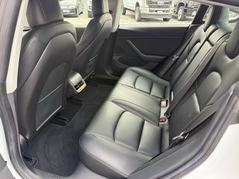 Used 2018 Tesla Model 3 Long Range image 13