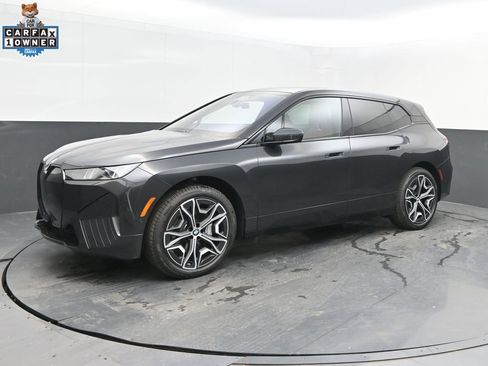 Used 2026 BMW iX xDrive45 AWD/4WD image 2