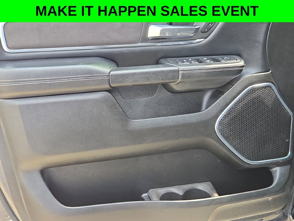 Used 2025 RAM 1500 Laramie w/ Sport Appearance Package AWD/4WD image 11