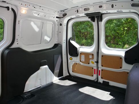 Used 2015 Ford Transit Connect XL FWD image 8