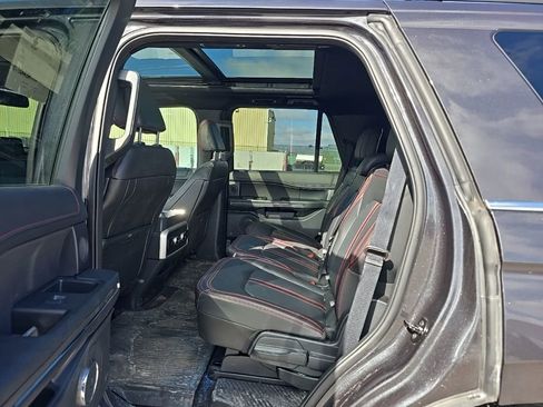 Used 2022 Ford Expedition Limited w/ Equipment Group 304A AWD/4WD image 13