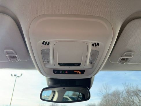 Used 2024 Buick Envision Preferred image 40