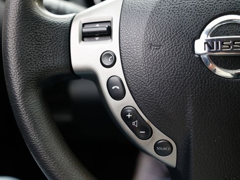 Used 2010 Nissan Rogue SL w/ Premium Pkg image 25