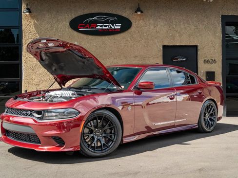 Used 2019 Dodge Charger SRT Hellcat RWD image 12