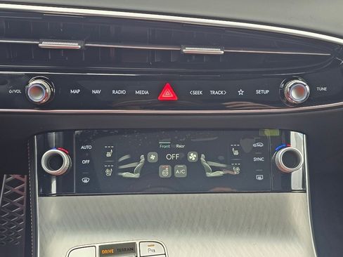 New 2026 Genesis GV70 2.5T Sport Prestige image 16