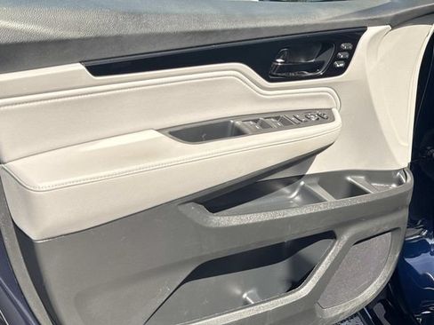 Certified 2023 Honda Odyssey Touring image 18