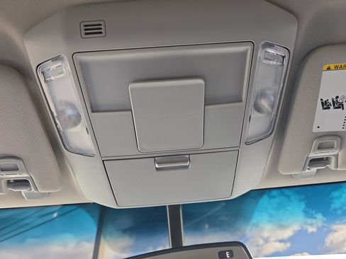 Used 2017 Toyota Tundra SR5 image 29