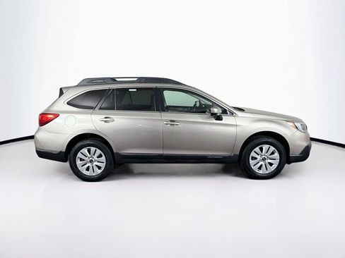 Used 2017 Subaru Outback 2.5i Premium AWD/4WD image 12