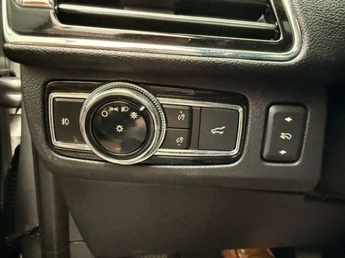 Used 2019 Lincoln Navigator L Reserve AWD/4WD image 23