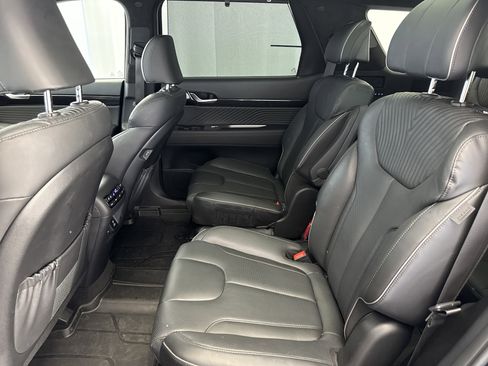 Used 2025 Hyundai Palisade Calligraphy image 18