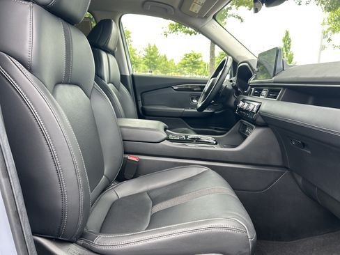 Used 2025 Honda Pilot Touring image 31
