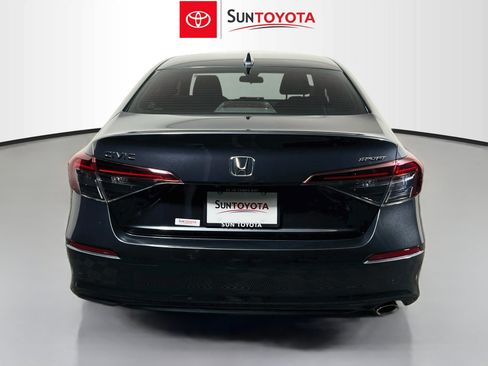 Used 2025 Honda Civic Sport image 5