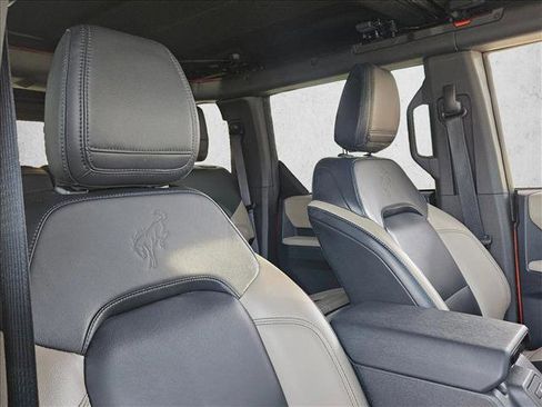 Used 2023 Ford Bronco Wildtrak image 22