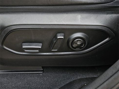 Used 2024 Jeep Grand Cherokee L Laredo image 24