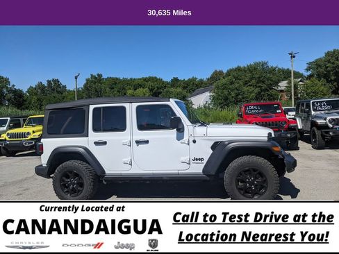 Used 2022 Jeep Wrangler Unlimited Sport image 2