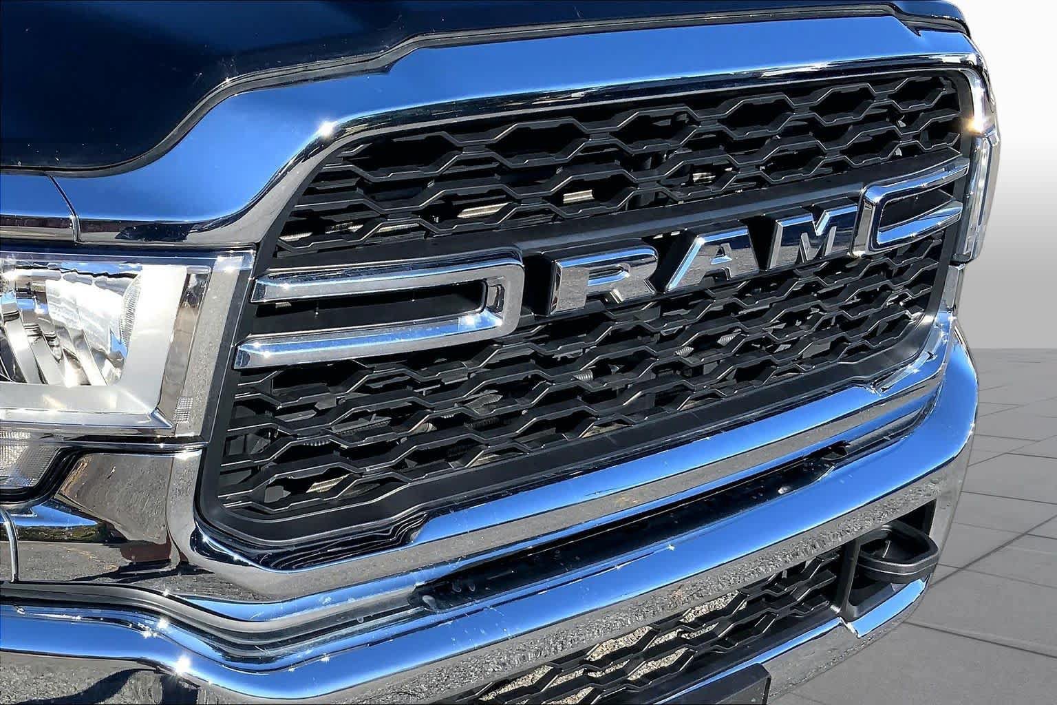 Used 2023 RAM 2500 Tradesman AWD/4WD image 25
