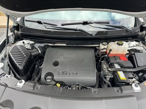 Used 2023 Chevrolet Traverse LT w/ LPO, Floor Liner Package image 34