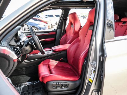 Used 2017 BMW X5 M image 34