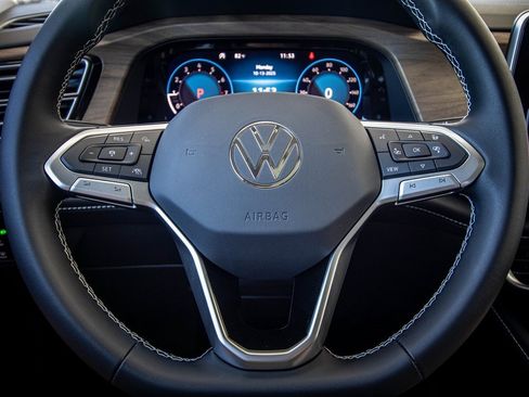 New 2026 Volkswagen Atlas SE image 34