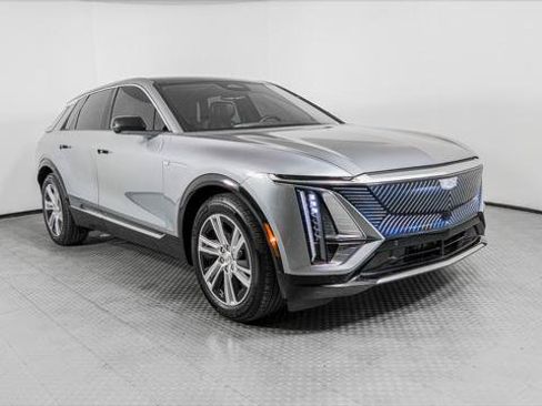 Used 2024 Cadillac Lyriq Tech RWD image 11