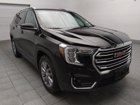 Used 2024 GMC Terrain SLT AWD/4WD image 13