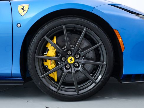 Certified 2022 Ferrari F8 Tributo RWD image 39