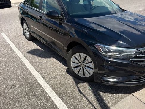 Used 2020 Volkswagen Jetta S w/ Driver Assistance Package FWD image 1