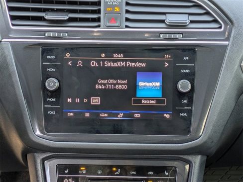 Used 2024 Volkswagen Tiguan SE R-Line image 19