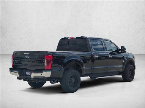 Used 2022 Ford F250 XLT w/ XLT Premium Package AWD/4WD image 5