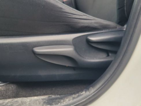 Used 2016 Toyota RAV4 XLE FWD image 16