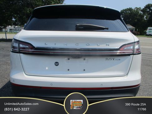 Used 2020 Lincoln Nautilus Premier w/ Equipment Group 101A AWD/4WD image 2