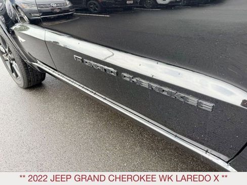 Certified 2022 Jeep Grand Cherokee Laredo X AWD/4WD image 9