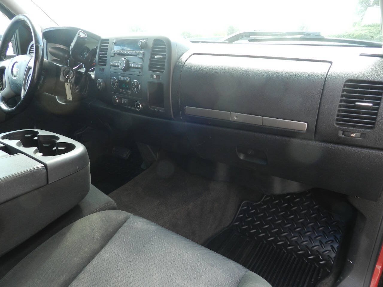 Used 2012 GMC Sierra 2500 SLE w/ SLE Preferred Package AWD/4WD image 13