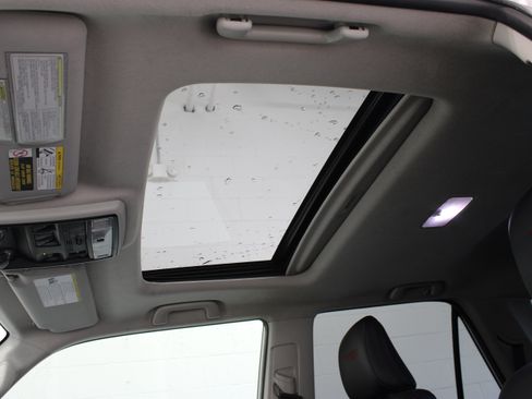 Used 2023 Toyota 4Runner TRD Off-Road Premium w/ Moonroof Package AWD/4WD image 28