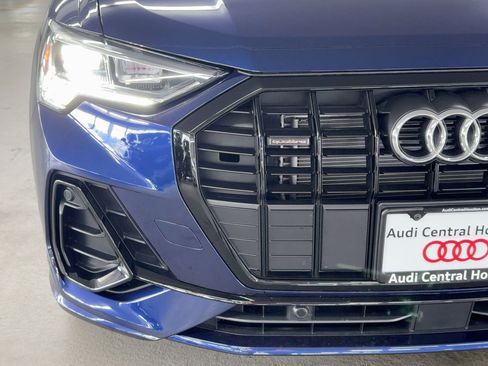 New 2025 Audi Q3 2.0T Premium image 11