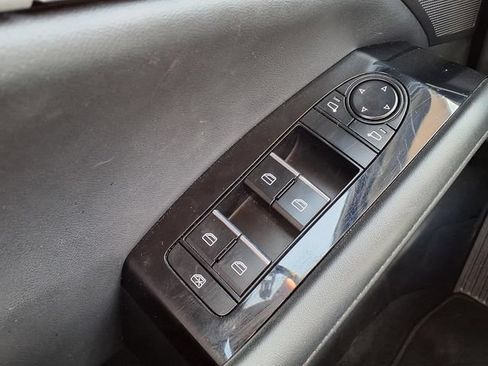 Used 2025 MAZDA MAZDA3 s FWD image 13