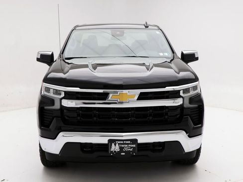 Used 2024 Chevrolet Silverado 1500 LT image 4