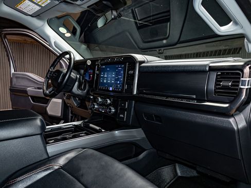 Used 2023 Ford F250 Lariat w/ Sport Appearance Package image 20