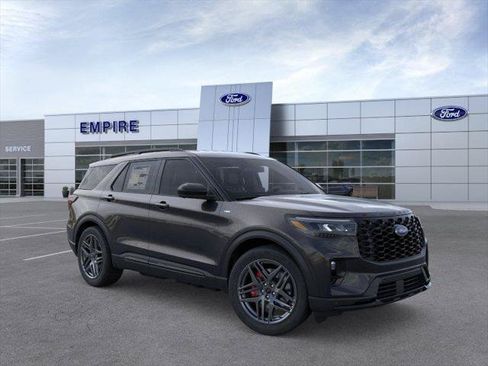 New 2026 Ford Explorer ST-Line w/ ST-Line Street Pack AWD/4WD image 7