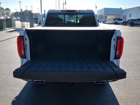 Used 2025 GMC Sierra 1500 SLT w/ SLT Premium Plus Package image 24