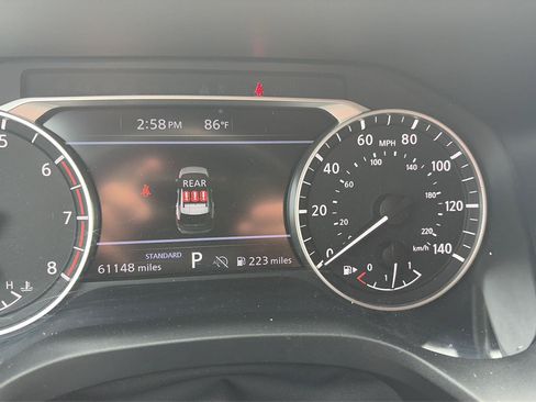 Used 2025 Nissan Rogue SV FWD image 15