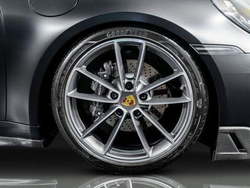 Used 2021 Porsche 911 Carrera image 7