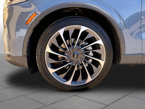 Used 2025 Lincoln Aviator Reserve w/ Luxury Package RWD image 11