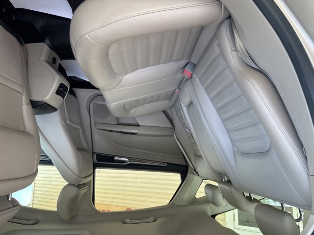 Used 2017 Ford Fusion SE w/ Fusion SE Technology Package FWD image 31