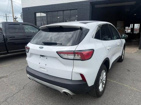 Used 2020 Ford Escape SE AWD/4WD image 4