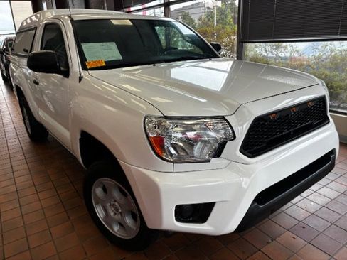 Used 2014 Toyota Tacoma 2WD Regular Cab image 1